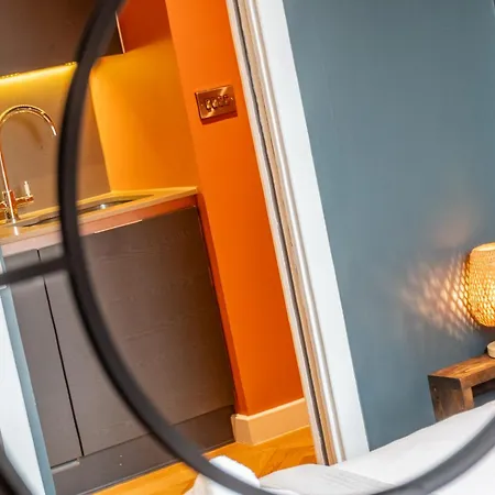 Thirty Eight Hq Appartement